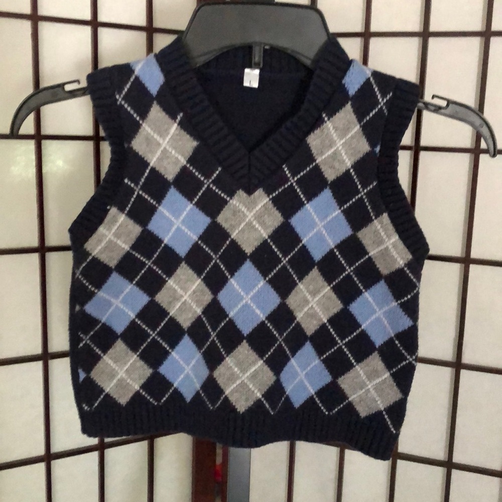 Super cute Sleeveless crop top Sweater